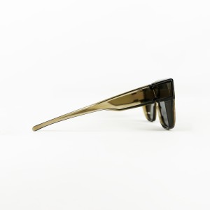 套镜式太阳眼镜